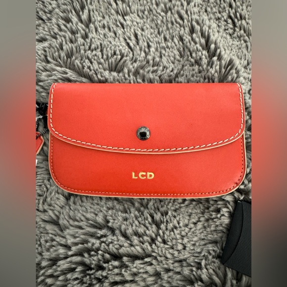 Coach Glovetan Clutch - Picture 2 of 10